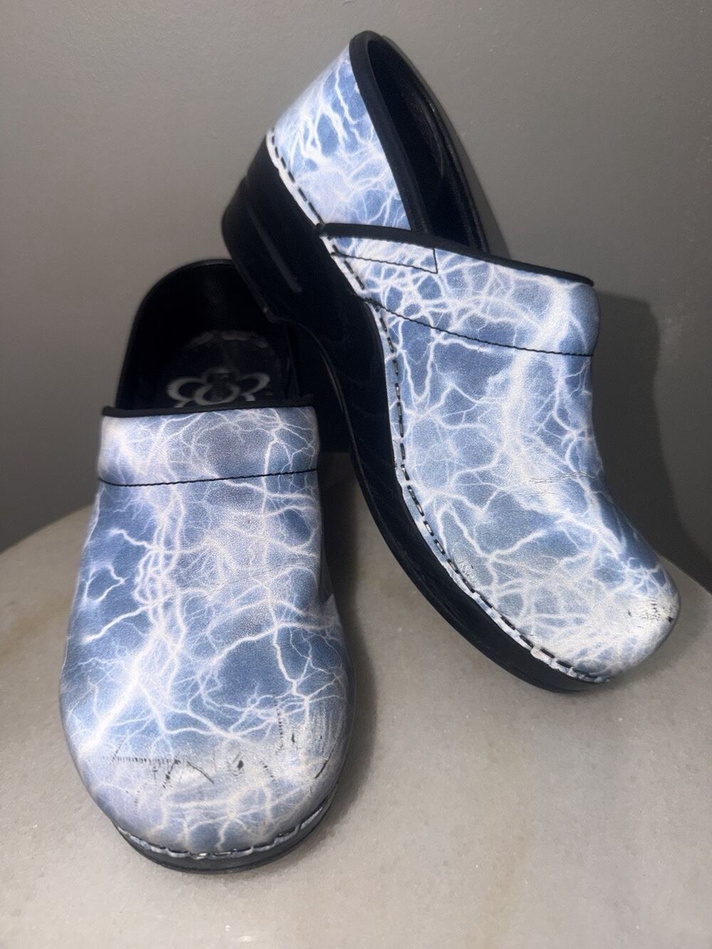 SANITA Ladies Professional Shoes~Lightning Themed Cushioned Rubber Bottom EU 37